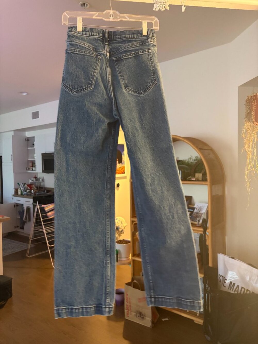A&F - 90s Relaxed Jean High Rise - Picture 4 of 11